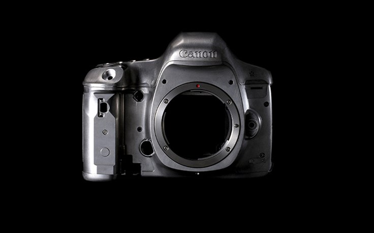 EOS-5D-mIII-FRT-MAGNESIUM-BODY.jpg